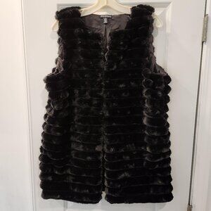 FAUX FUR QUILTED BLACK VEST LARGE BY NINA LEONARD NWOT